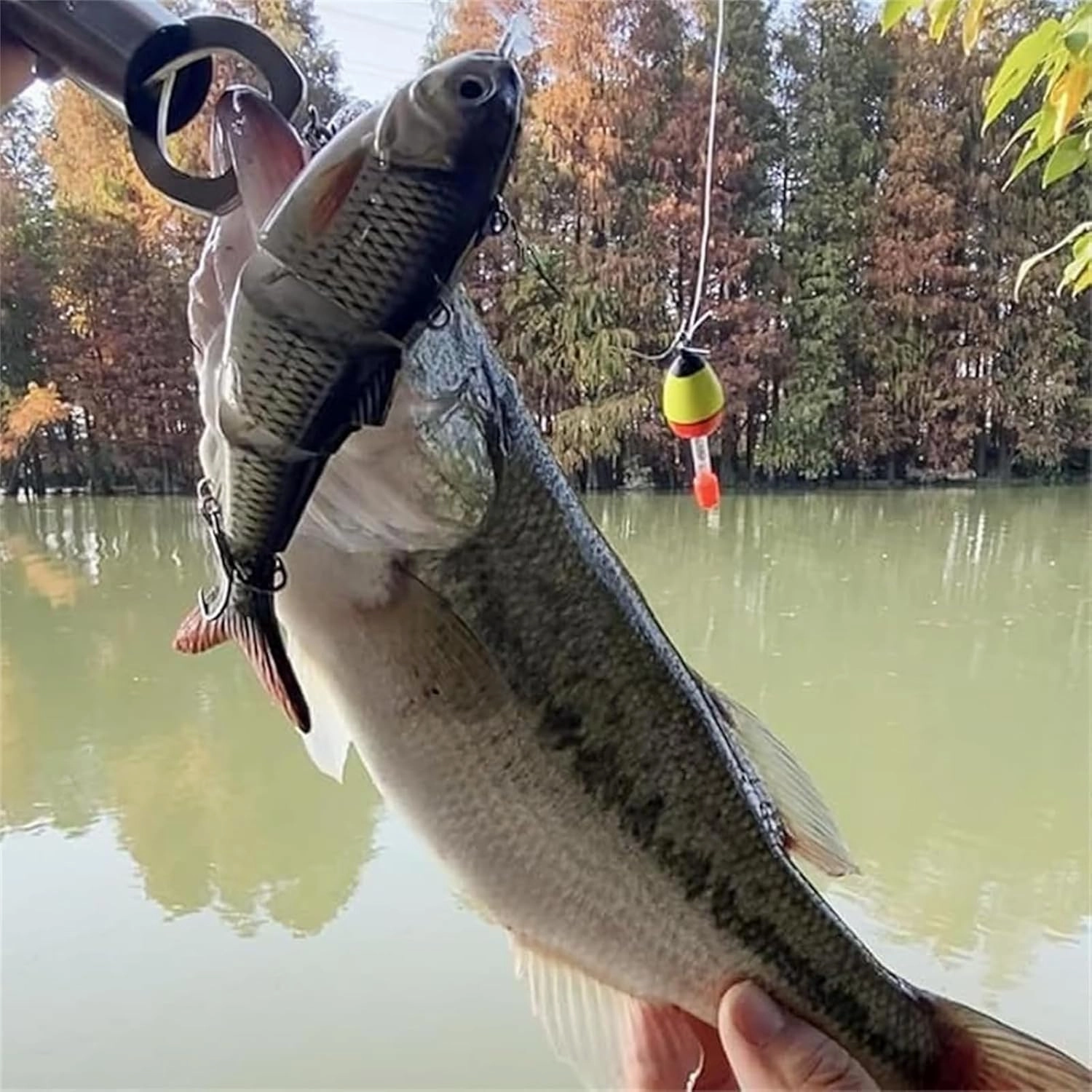 Colitt Robotic Swimming Fishing Lure, USB Rechargeable Robotic Fishing Lure, Emits Green Light in The Water to Attract Bait for All Kinds of Fishing Waters