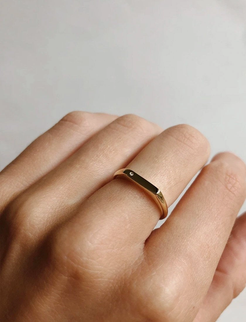 Diamond signet ring, Gold rings jewelry