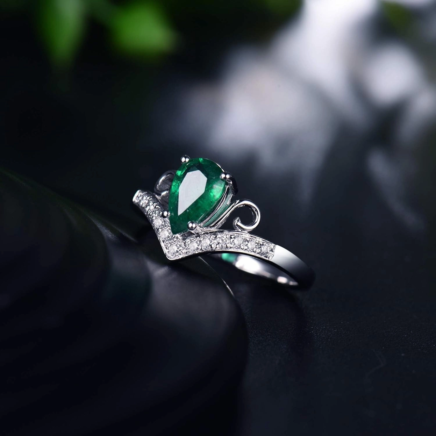 Emerald Ring For Women, 18K White Gold Rings - Green Emerald Ring with Diamond, Natural Pear Shape Emerald Rings & Real Diamonds Gemstone Rings For Couple Engagement Ring