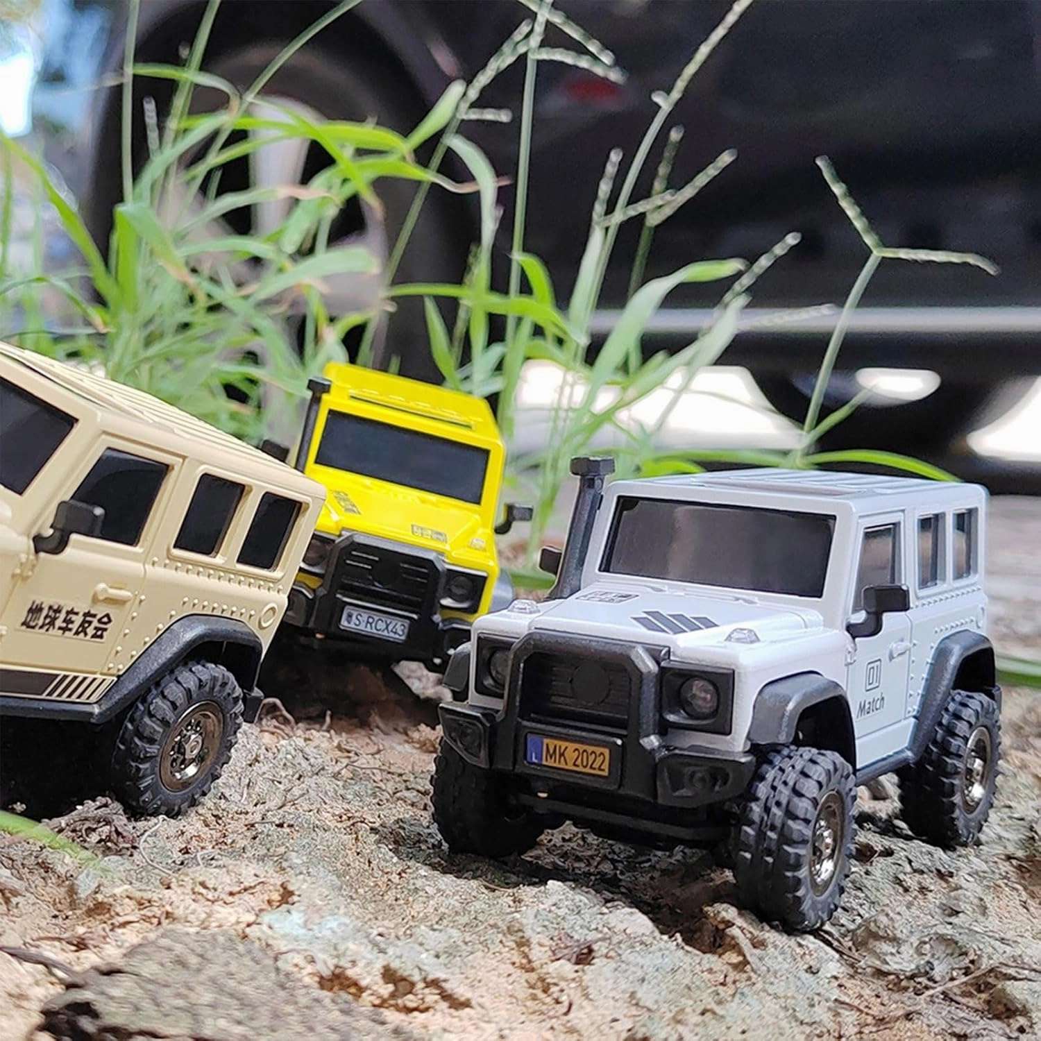 LDARC 1:43 Scale Mini RC Crawler RTR RC Rock Truck 4x4 2.4GHZ Hobby Grade Remote Control Car Model Vehicle RC Buggy, Comes with a DIY Replaceable Body Shell(Desert Yellow)