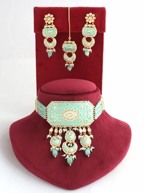 Ratnagiri Necklace Set