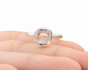 Raw Small Crystal Clear Herkimer Diamond Ring | April Birthstone Handmade Silver Ring | Sterling Silver 925 | Handmade Jewelry (7)