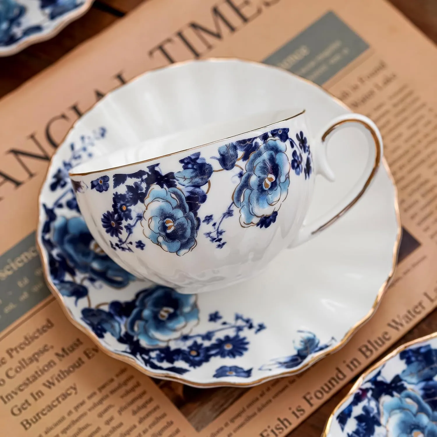 Tea Cup and Saucers, 6.4oz Floral Tea Cups with Gold Trim, Porcelain Bone China Teacup, Coffee Cappuccino Espresso Latte Mugs for Party Birthday,Christmas Gift (White with blue flower)