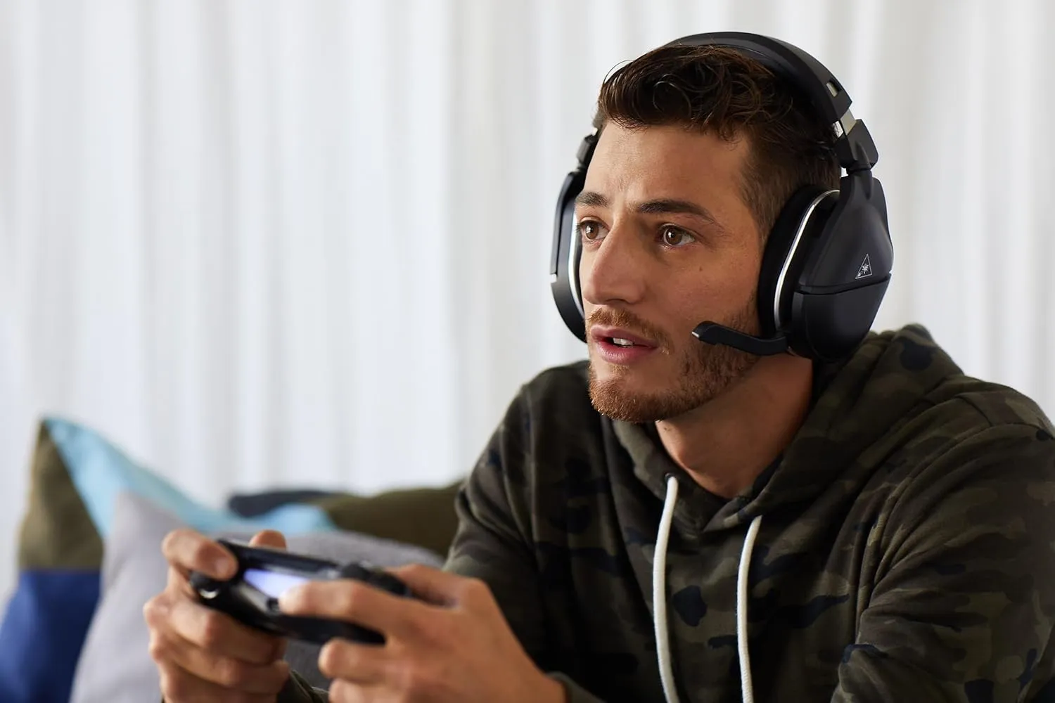 Turtle Beach Stealth 700 Gen 2 Wireless Gaming Headset for PS5, PS4, PS4 Pro, PlayStation & Nintendo Switch Featuring Bluetooth, 50mm Speakers, 3D Audio Compatibility, and 20-Hour Battery - Black