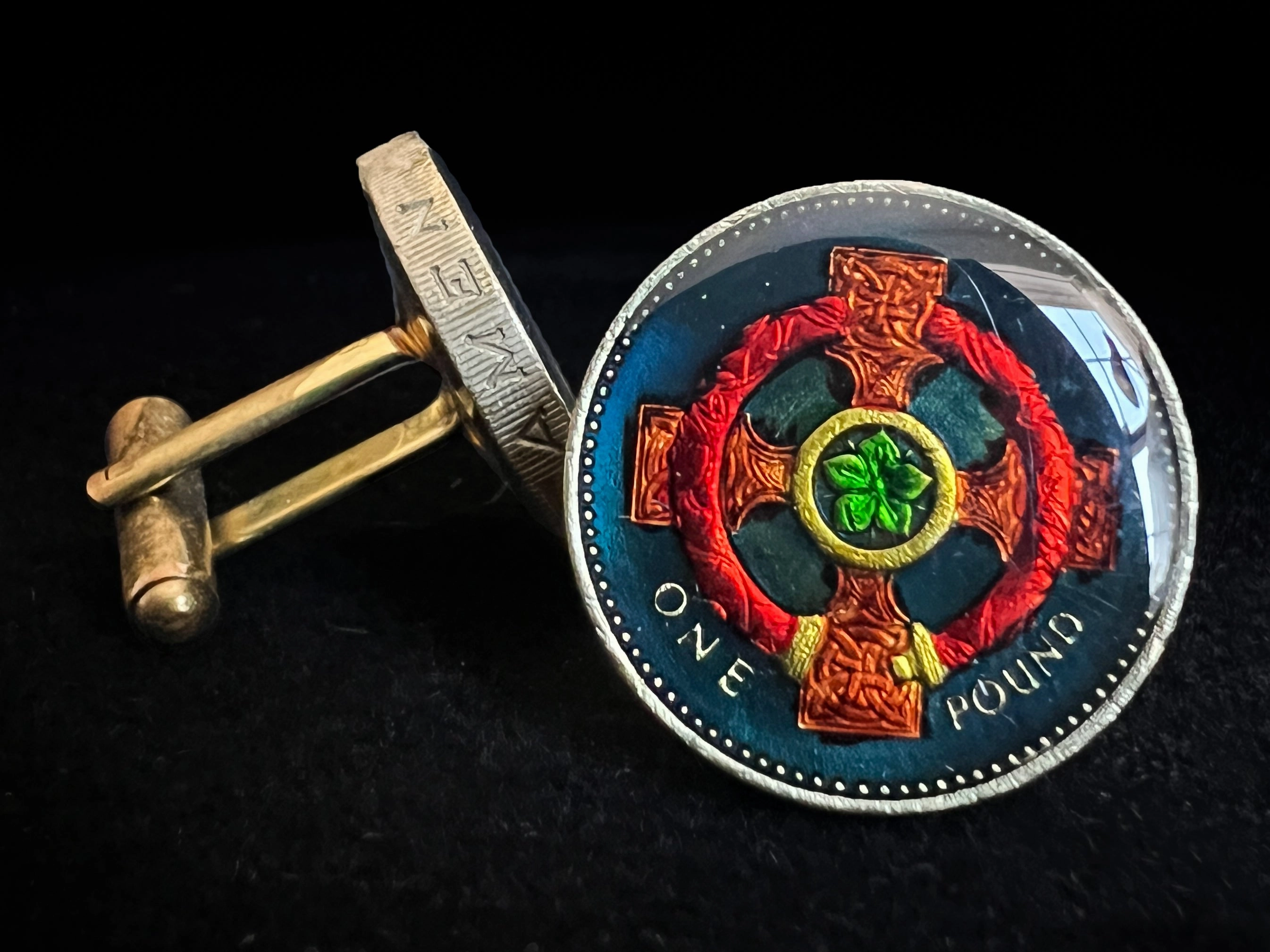 United Kingdom | Northern Ireland Celtic Cross, One Pound<br>Coin Cufflink
